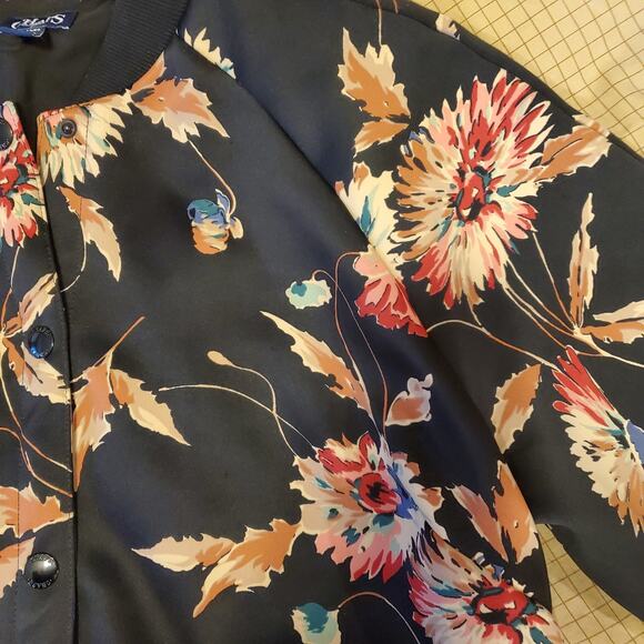 Chaps‎ Women's Black Floral Snap Front Satiny Bomber Jacket Sz 1X - Picture 6 of 8